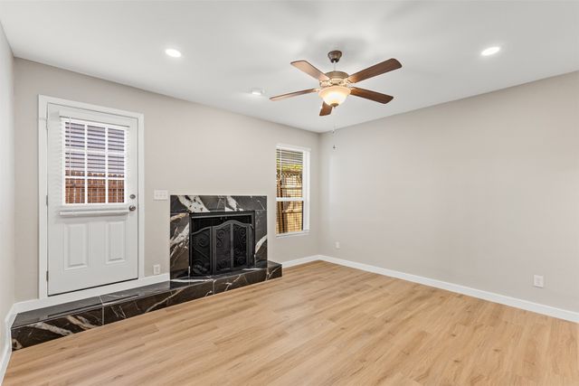 6738 Eastridge Drive 106, Dallas, TX 75231