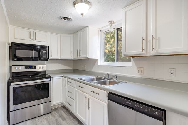 5330 Edmondson Pike, Nashville, TN 37211