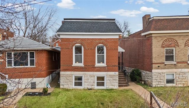 2840 Dalton Avenue, St Louis, MO 63139
