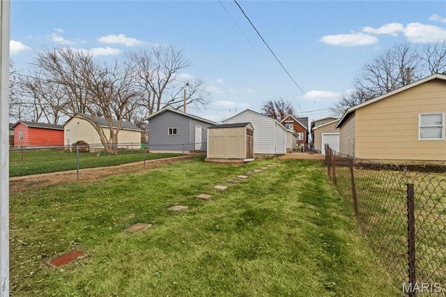 2840 Dalton Avenue, St Louis, MO 63139