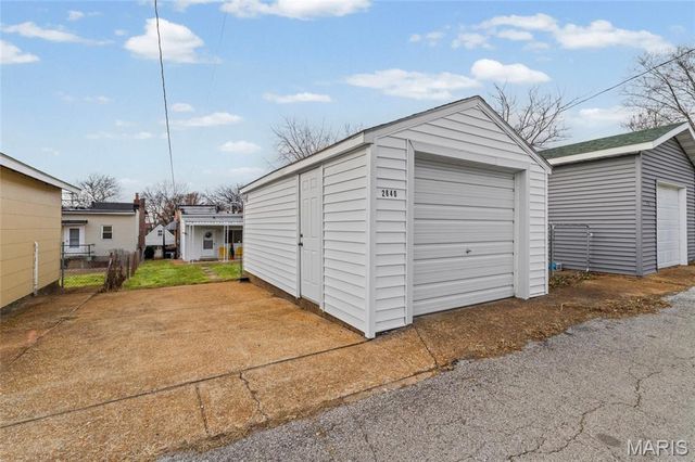 2840 Dalton Avenue, St Louis, MO 63139