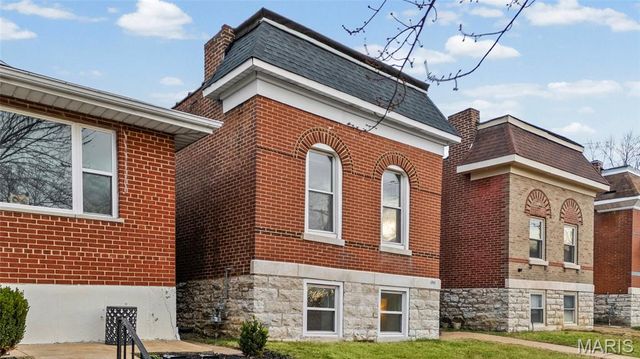 2840 Dalton Avenue, St Louis, MO 63139