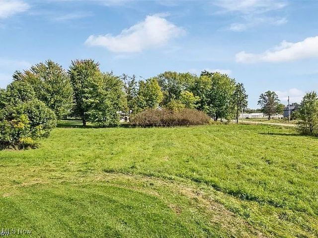 5833 Greenwich Road, Seville, OH 44273