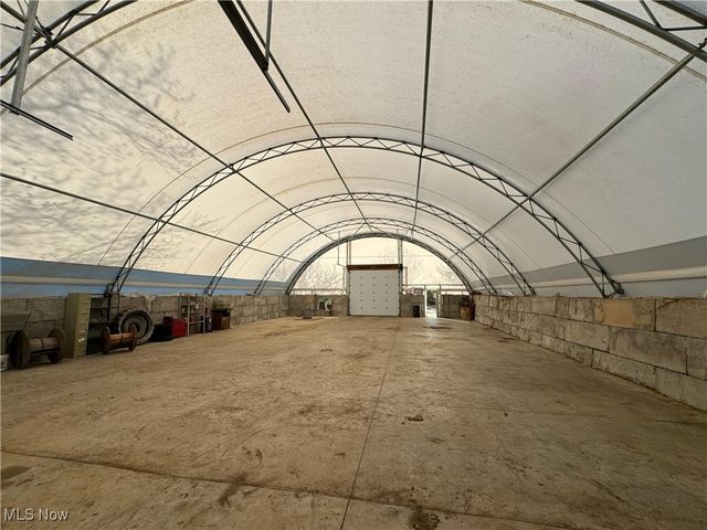 5833 Greenwich Road, Seville, OH 44273