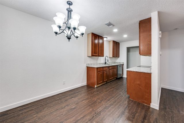 6627 Parkview Drive, North Richland Hills, TX 76182