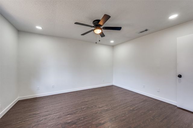 6627 Parkview Drive, North Richland Hills, TX 76182