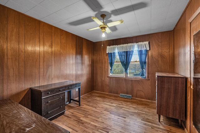 7049 County Road 8200, West Plains, MO 65775