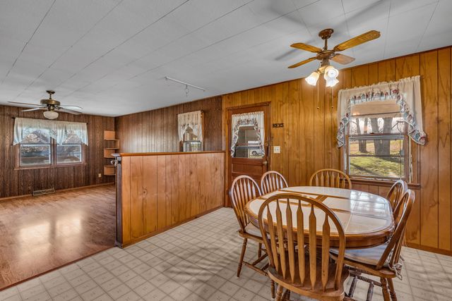 7049 County Road 8200, West Plains, MO 65775