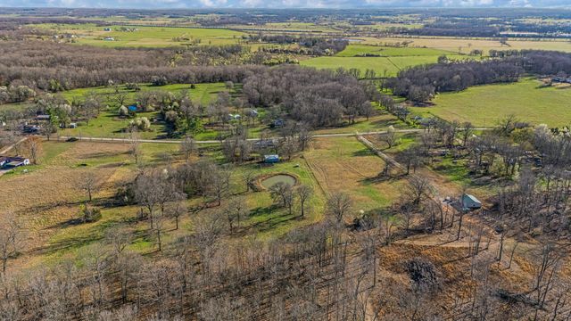 7049 County Road 8200, West Plains, MO 65775