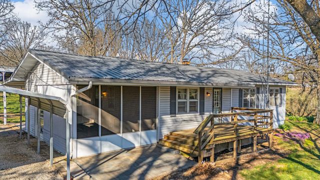 7049 County Road 8200, West Plains, MO 65775