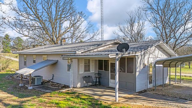 7049 County Road 8200, West Plains, MO 65775
