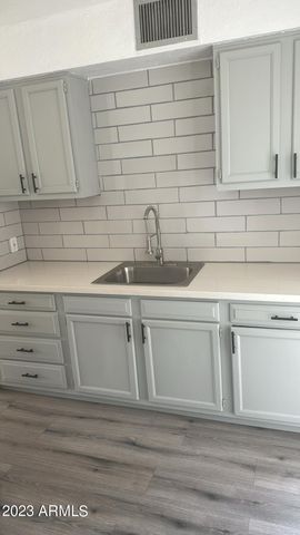 1402 W WHITTON Avenue 1, Phoenix, AZ 85013