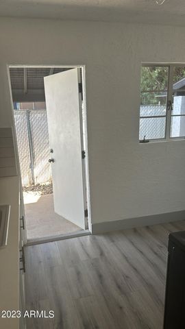 1402 W WHITTON Avenue 1, Phoenix, AZ 85013