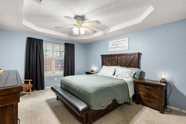 113 Bobcat Drive, Lacy Lakeview, TX 76705