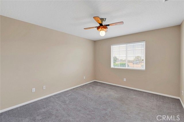 6271 Smoke Tree, Phelan, CA 92371