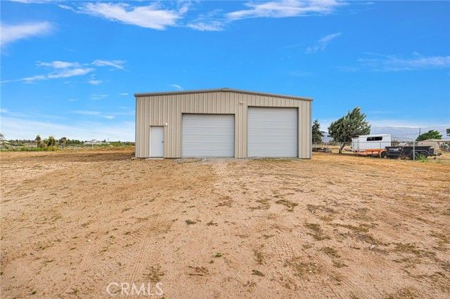 6271 Smoke Tree, Phelan, CA 92371