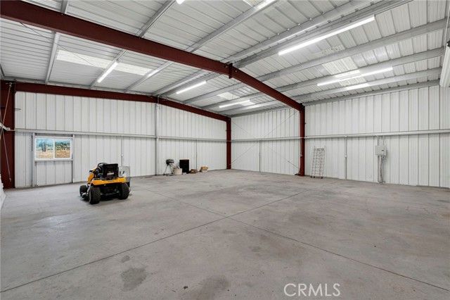 6271 Smoke Tree, Phelan, CA 92371