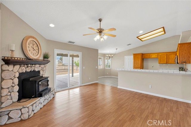 6271 Smoke Tree, Phelan, CA 92371