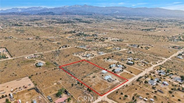 6271 Smoke Tree, Phelan, CA 92371