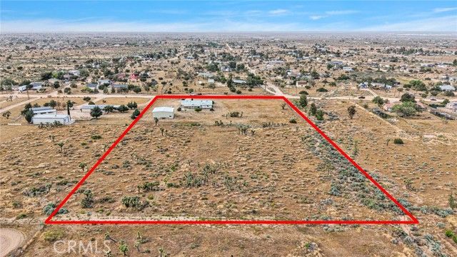 6271 Smoke Tree, Phelan, CA 92371