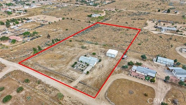 6271 Smoke Tree, Phelan, CA 92371