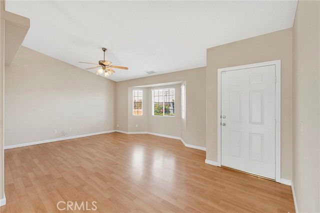 6271 Smoke Tree, Phelan, CA 92371