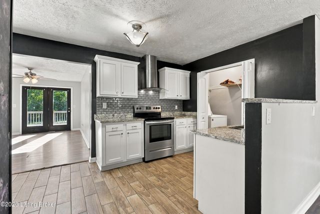 6609 Stana Dr, Louisville, KY 40258