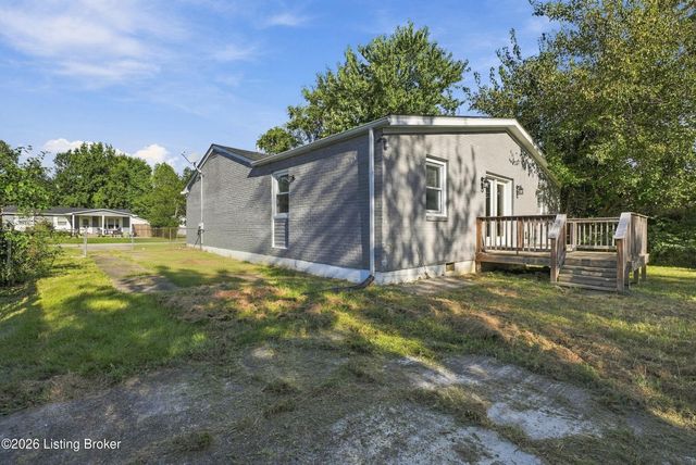 6609 Stana Dr, Louisville, KY 40258