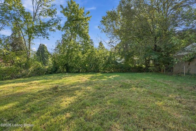 6609 Stana Dr, Louisville, KY 40258