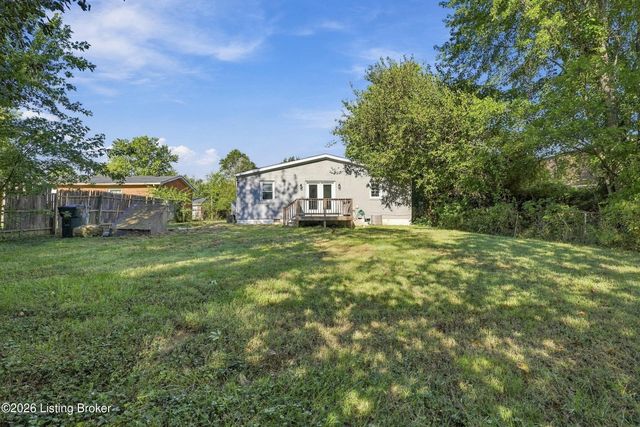 6609 Stana Dr, Louisville, KY 40258