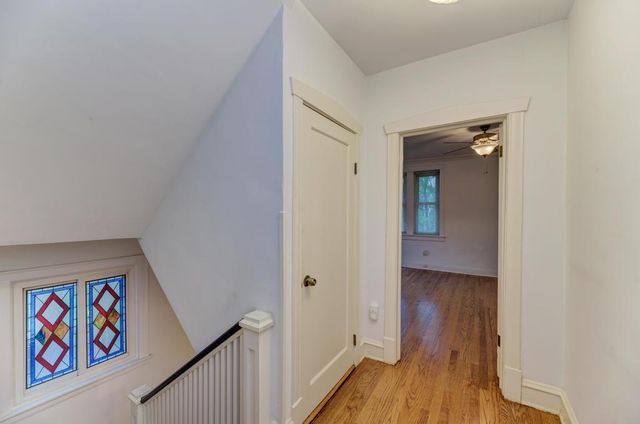 6833 S Cregier Avenue, Chicago, IL 60649