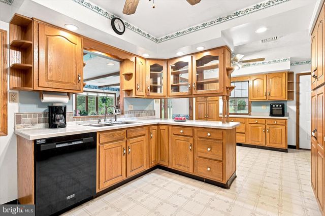 360 OAK DR, Harleysville, PA 19438