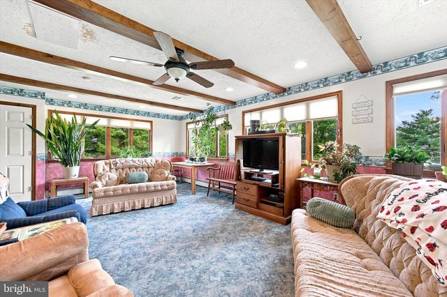 360 OAK DR, Harleysville, PA 19438