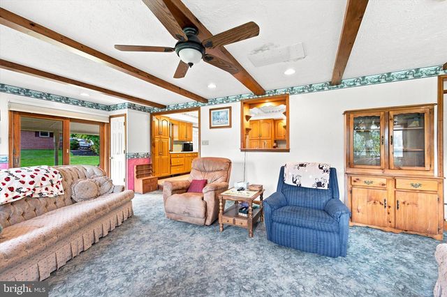 360 OAK DR, Harleysville, PA 19438