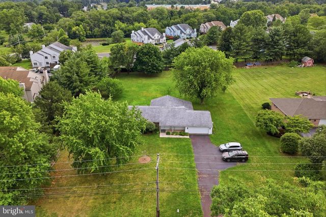 360 OAK DR, Harleysville, PA 19438