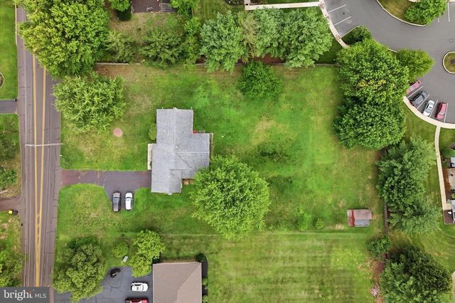360 OAK DR, Harleysville, PA 19438