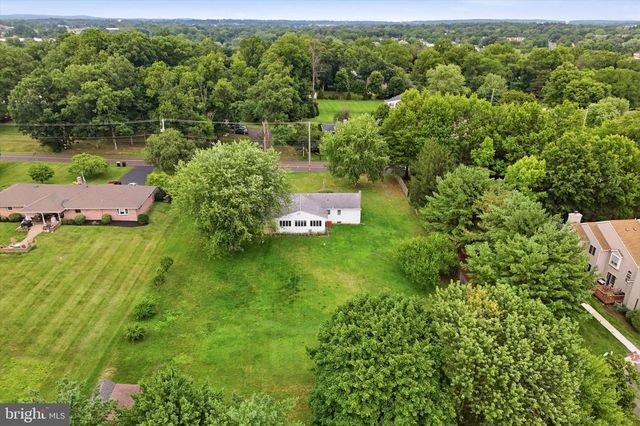 360 OAK DR, Harleysville, PA 19438
