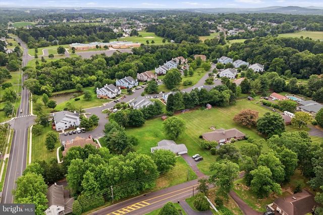 360 OAK DR, Harleysville, PA 19438