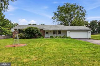 360 OAK DR, Harleysville, PA 19438