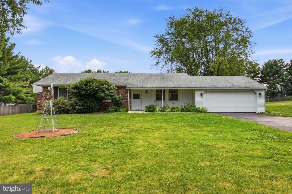 360 OAK DR, Harleysville, PA 19438
