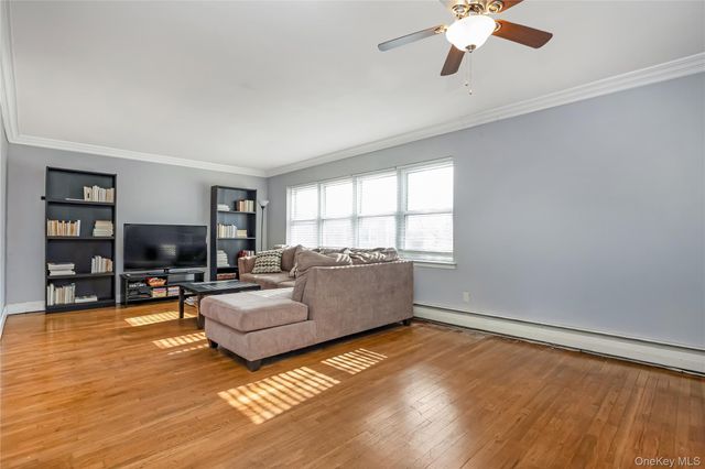 13 Farber Drive 13, West Babylon, NY 11704