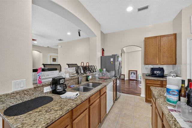 316 HARTS OAK PLACE, Seffner, FL 33584
