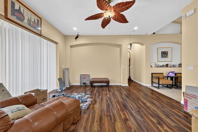 316 HARTS OAK PLACE, Seffner, FL 33584