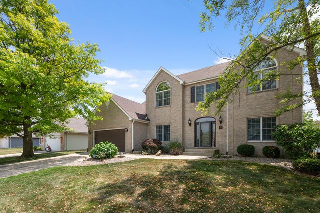 148 Chateau Drive, Dyer, IN 46311