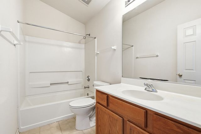 14915 W Victoria Crossing, Lockport, IL 60441