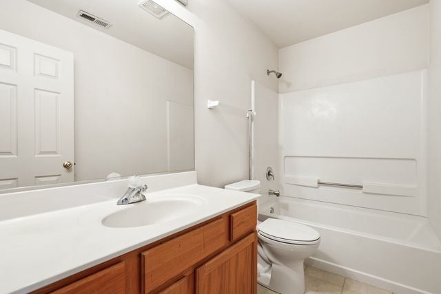 14915 W Victoria Crossing, Lockport, IL 60441