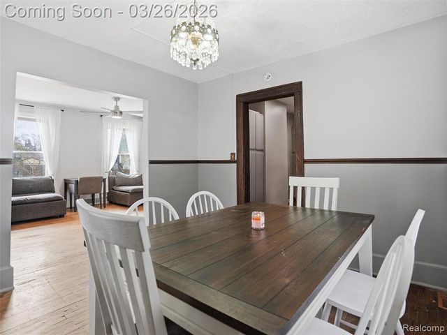 320 W Hazelhurst Street, Ferndale, MI 48220