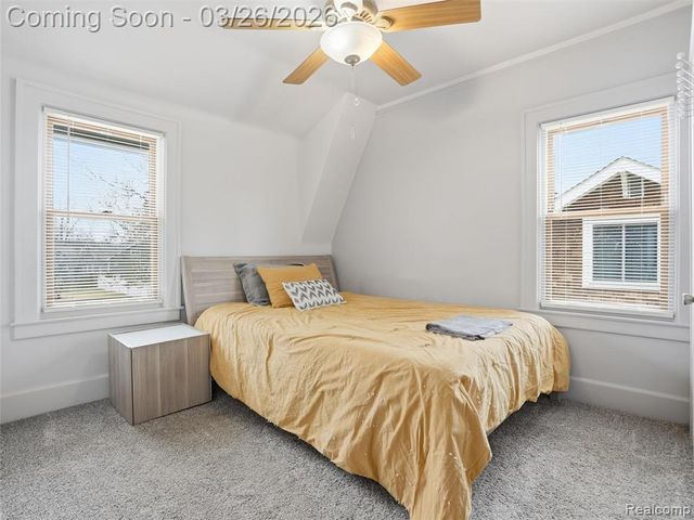 320 W Hazelhurst Street, Ferndale, MI 48220