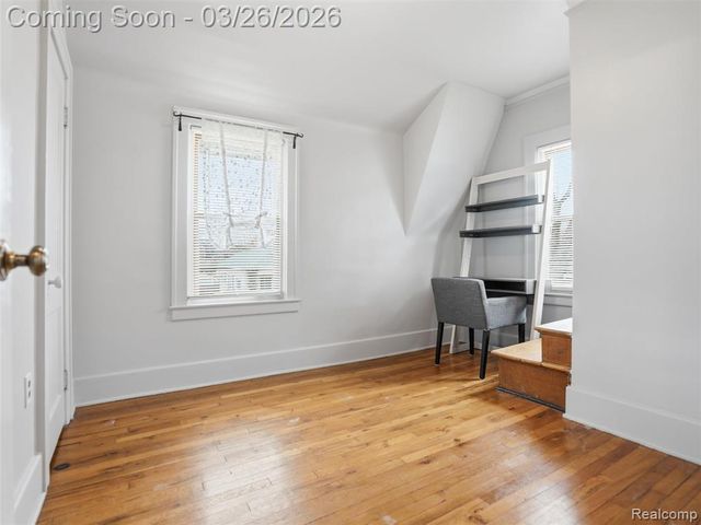 320 W Hazelhurst Street, Ferndale, MI 48220