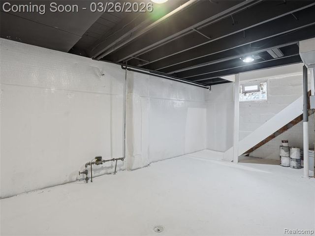 320 W Hazelhurst Street, Ferndale, MI 48220